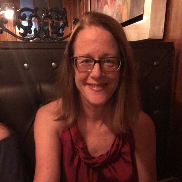 Meet your Posher, Sharon - Picture 1 of 1